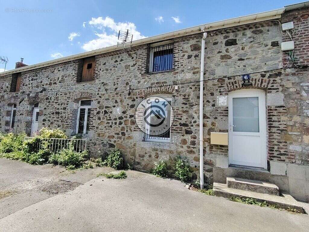 Ensemble immobilier - photo 2