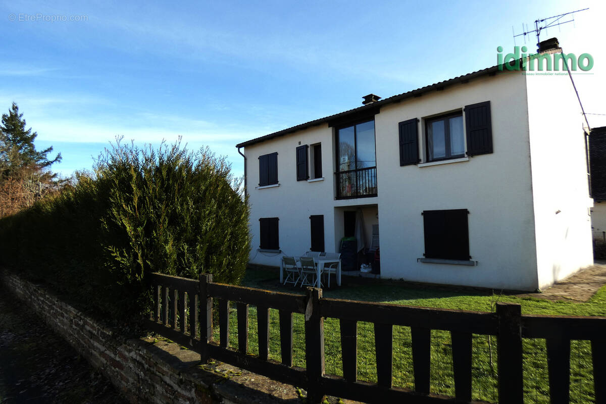 Maison à YTRAC