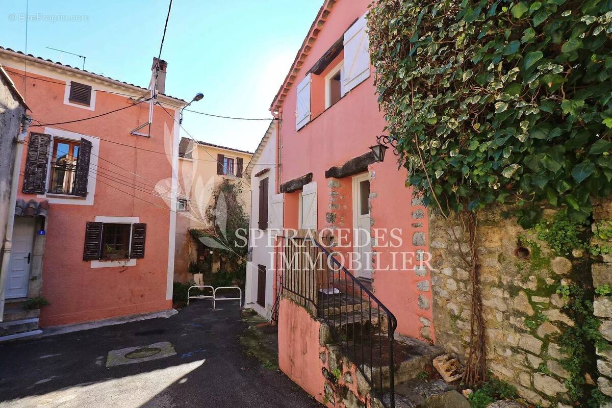 Maison à PEYMEINADE