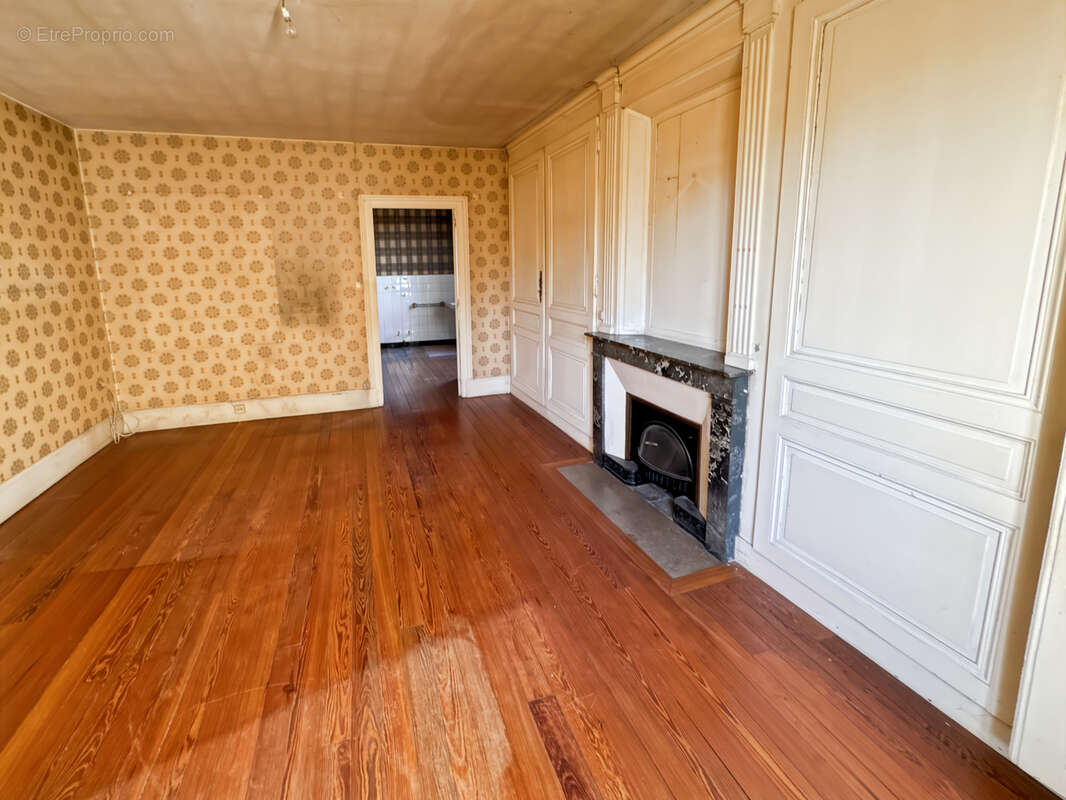 Appartement à REYRIEUX