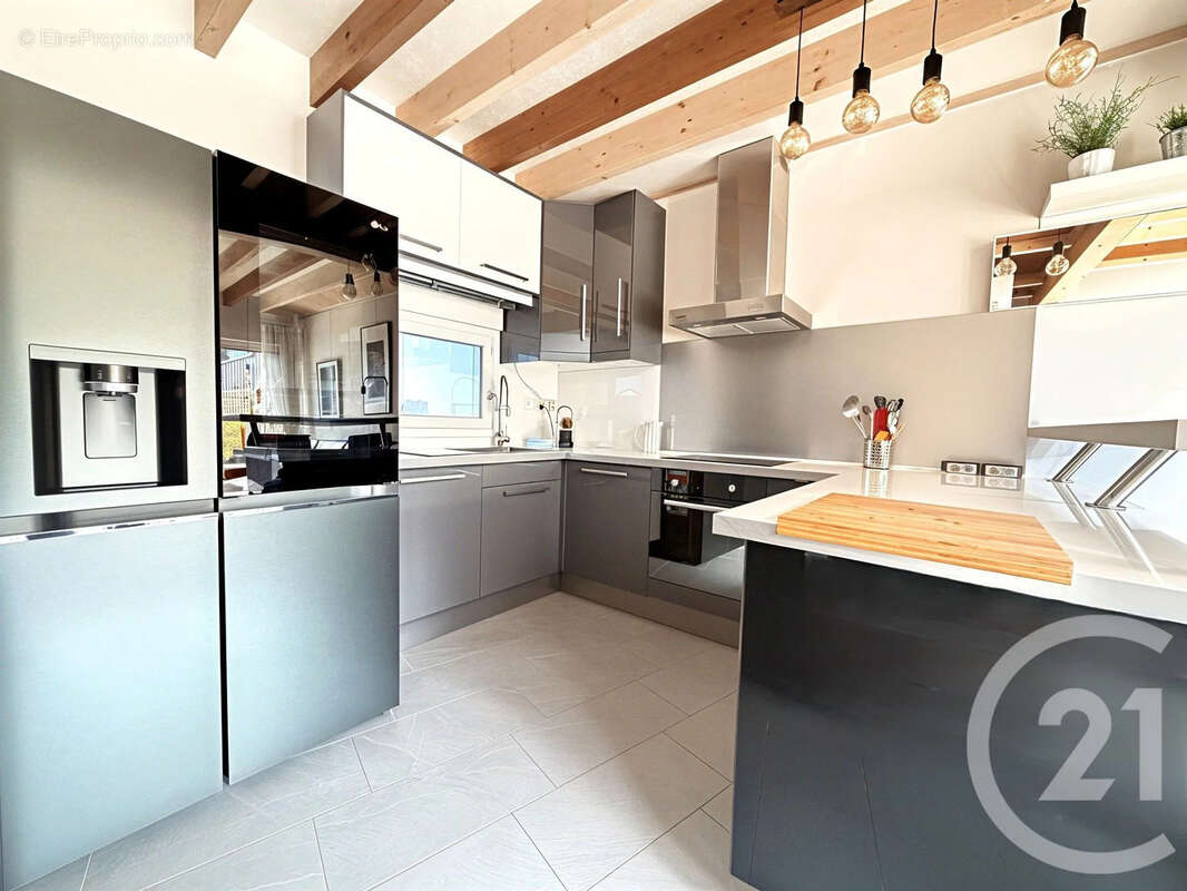 Maison 76 m² à Begles  - photo 4