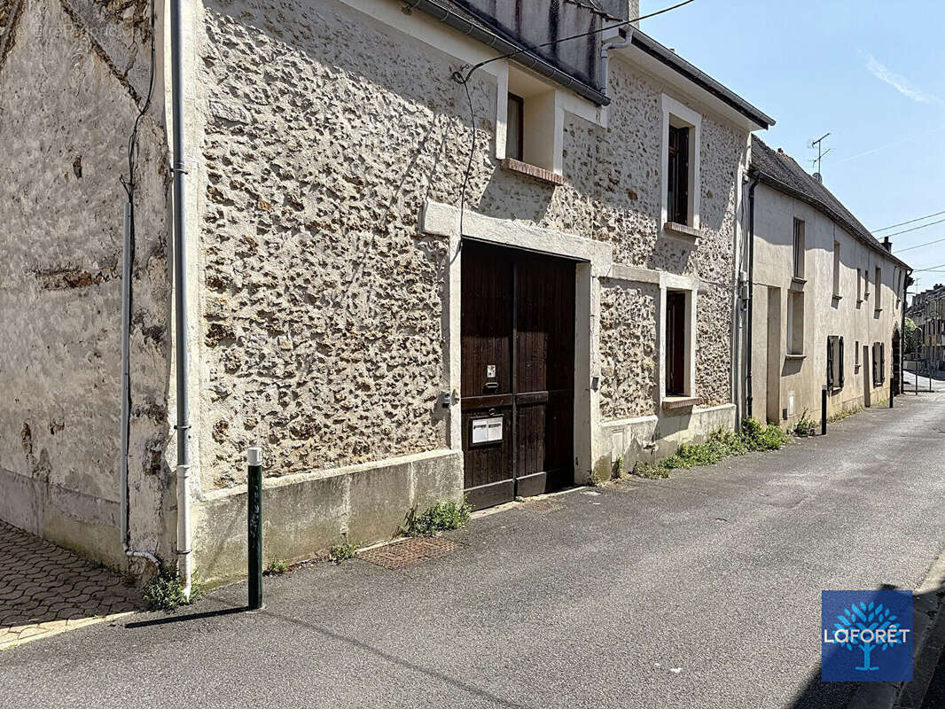 Maison à LEUVILLE-SUR-ORGE