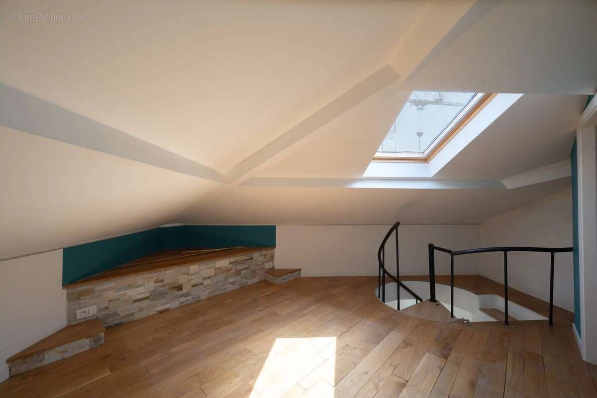 Nice – bas cimiez – 4 pièces en duplex avec balcon – cave – box en option - photo 10