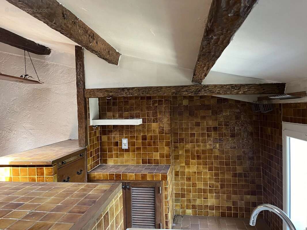 Appartement à COTIGNAC