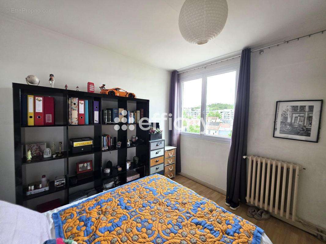 Appartement à ISSY-LES-MOULINEAUX