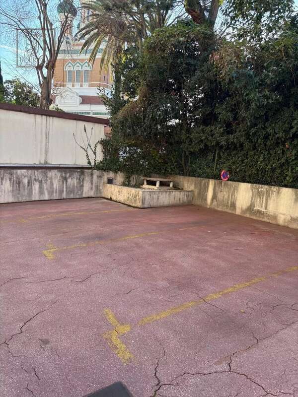 Autre à NICE