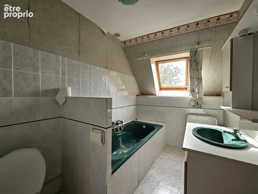 Écrameville   Maison à rénover avec beau potentiel - Terrain 1200m2 - photo 9