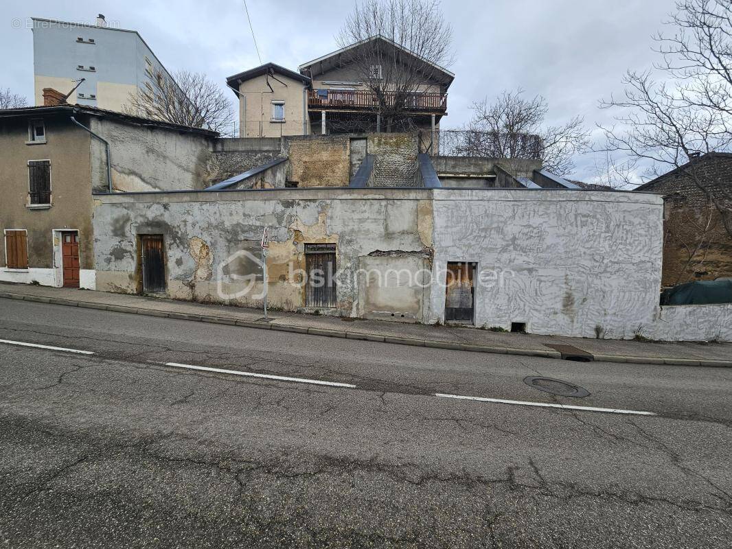 Terrain à BEAUREPAIRE