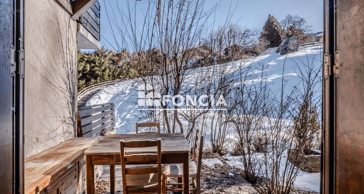 Appartement à DEMI-QUARTIER