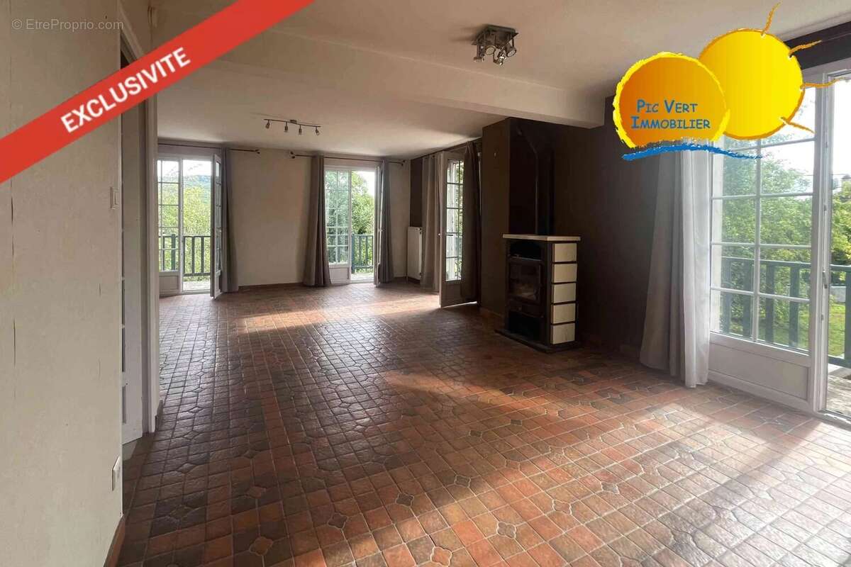 Maison à SAINTE-MARIE-SUR-OUCHE