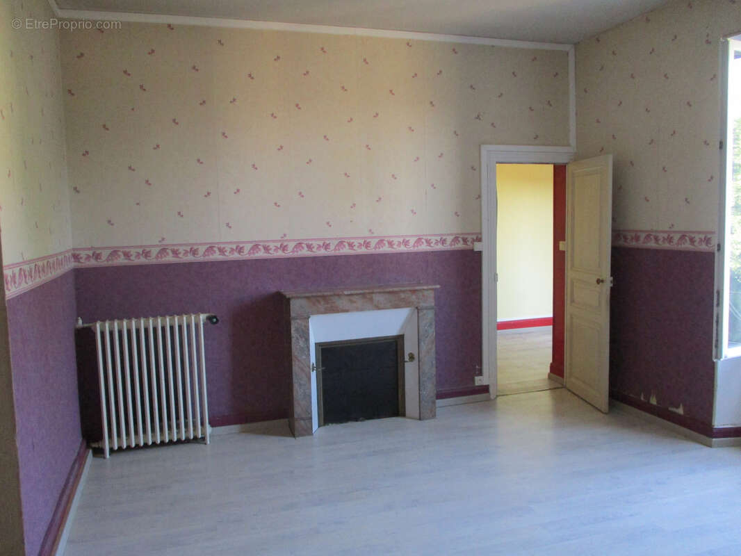 Centre Couhé. - photo 15