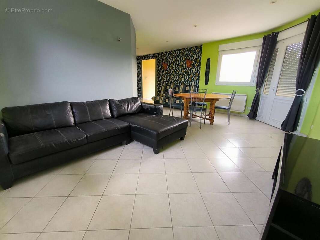 Maison 74 m² à Kermaria-Sulard  - photo 3