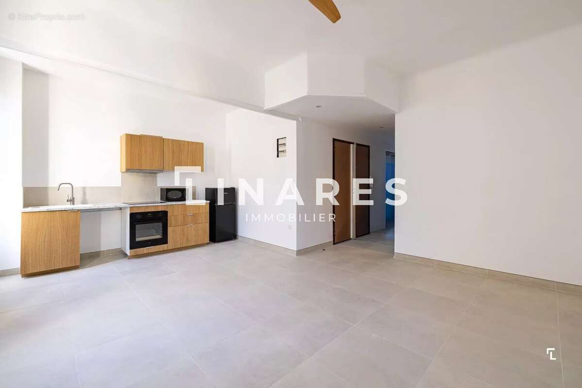 Appartement à MARSEILLE-8E