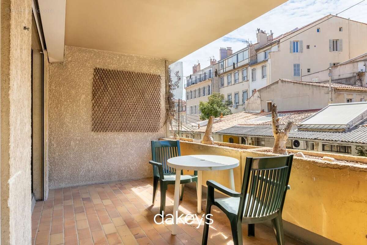 Appartement à MARSEILLE-7E