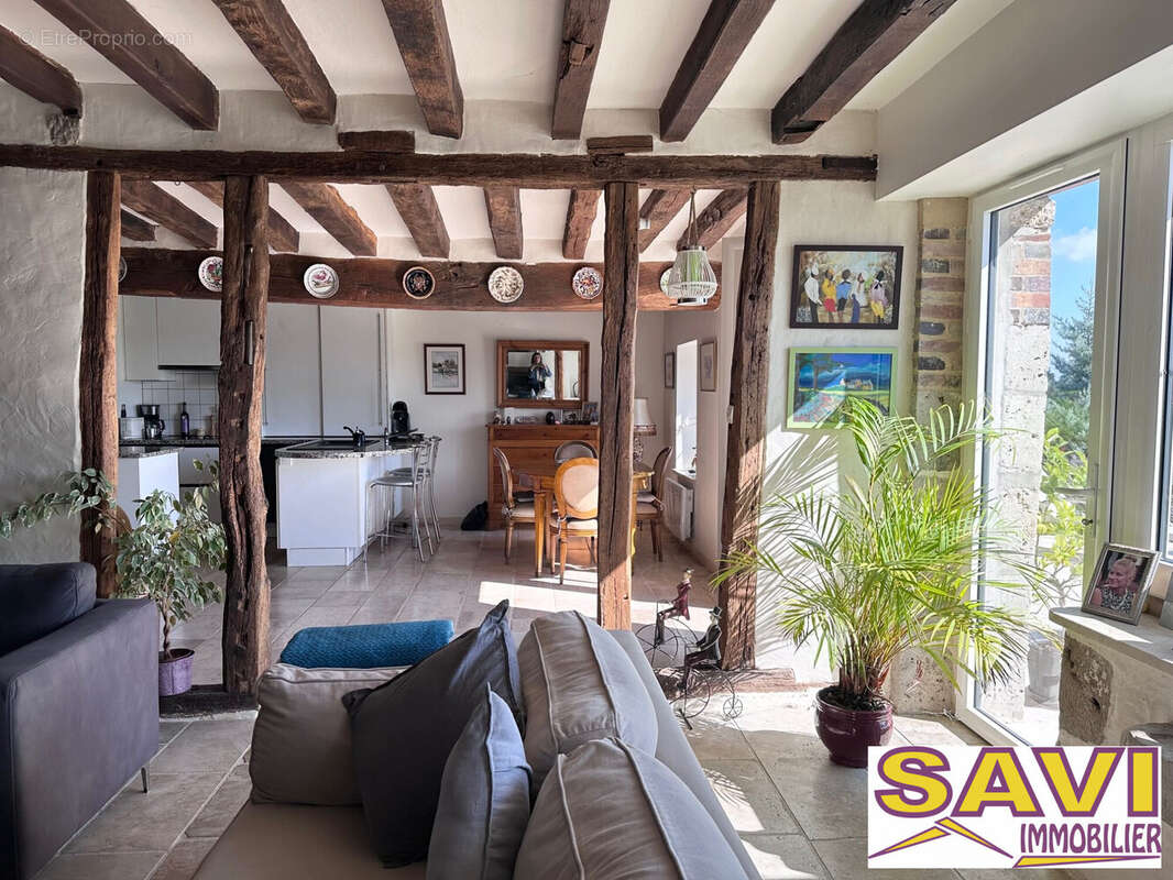 Maison à LA SELLE-SUR-LE-BIED