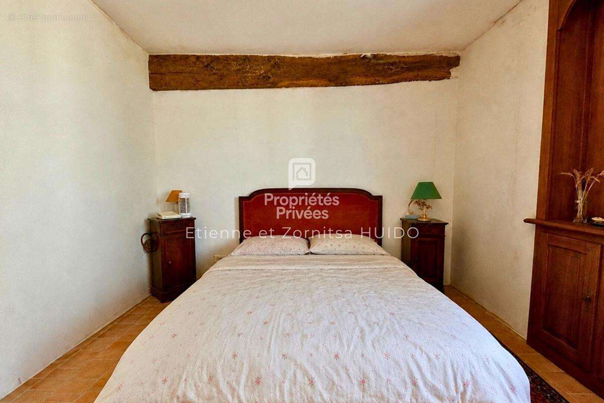 Maison longère La Chapelle Saint Laurian 15 pièce(s) 370 m2 - photo 9