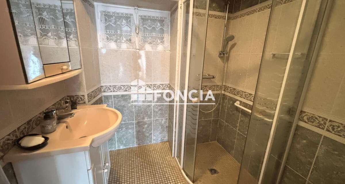 Maison à NEUVY-EN-CHAMPAGNE