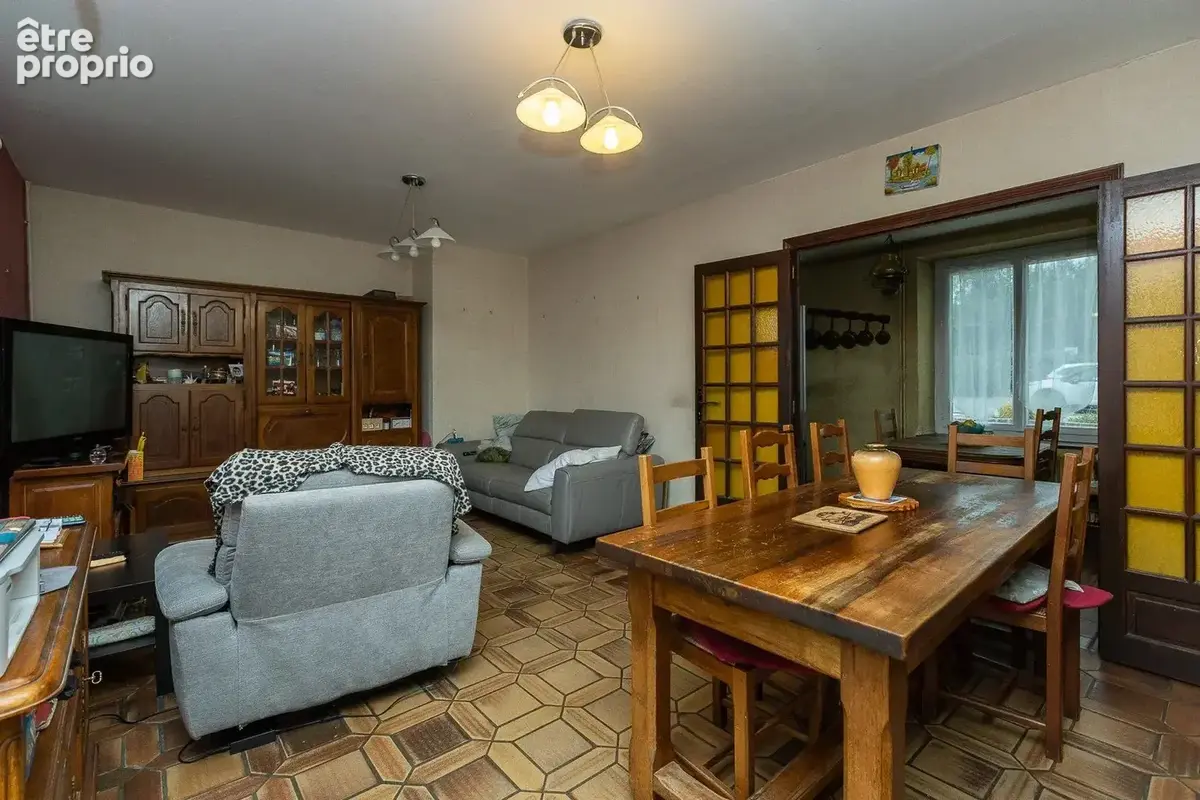 Photo Maison à Trept au prix de 169 000€