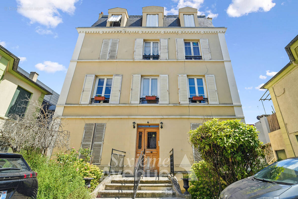 Appartement à ENGHIEN-LES-BAINS