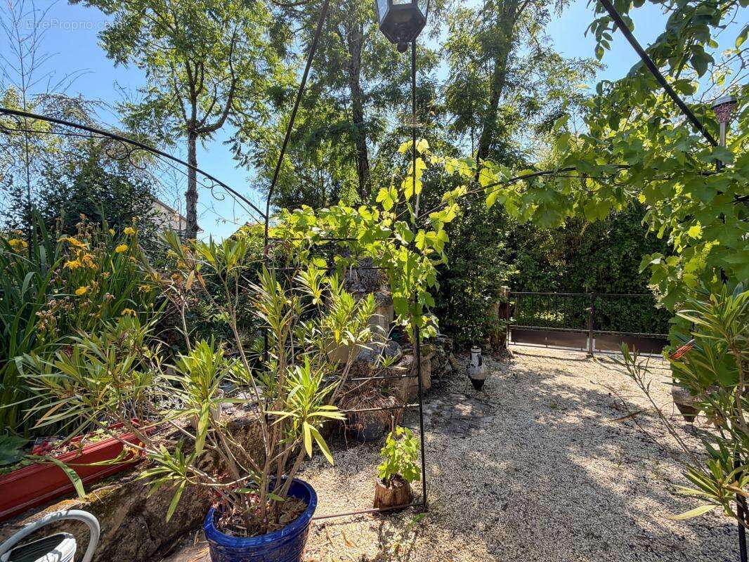  Immeuble de rapport à Limeyrat – Revenus locatifs immédiats - photo 15