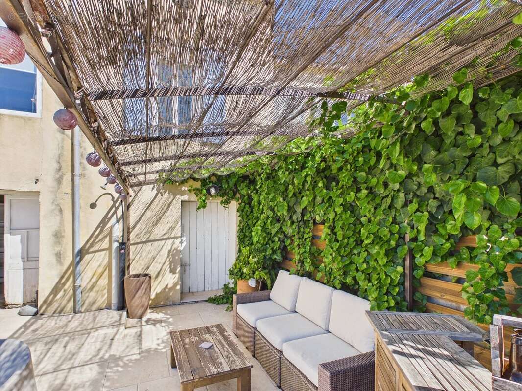 Maison à POURRIERES