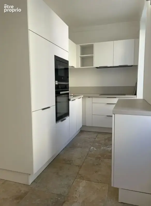 Appartement à ENTRECASTEAUX