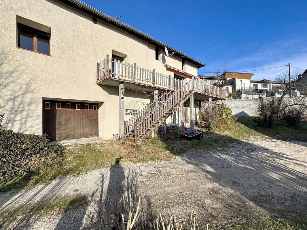 Maison à SAINT-NAZAIRE-LES-EYMES