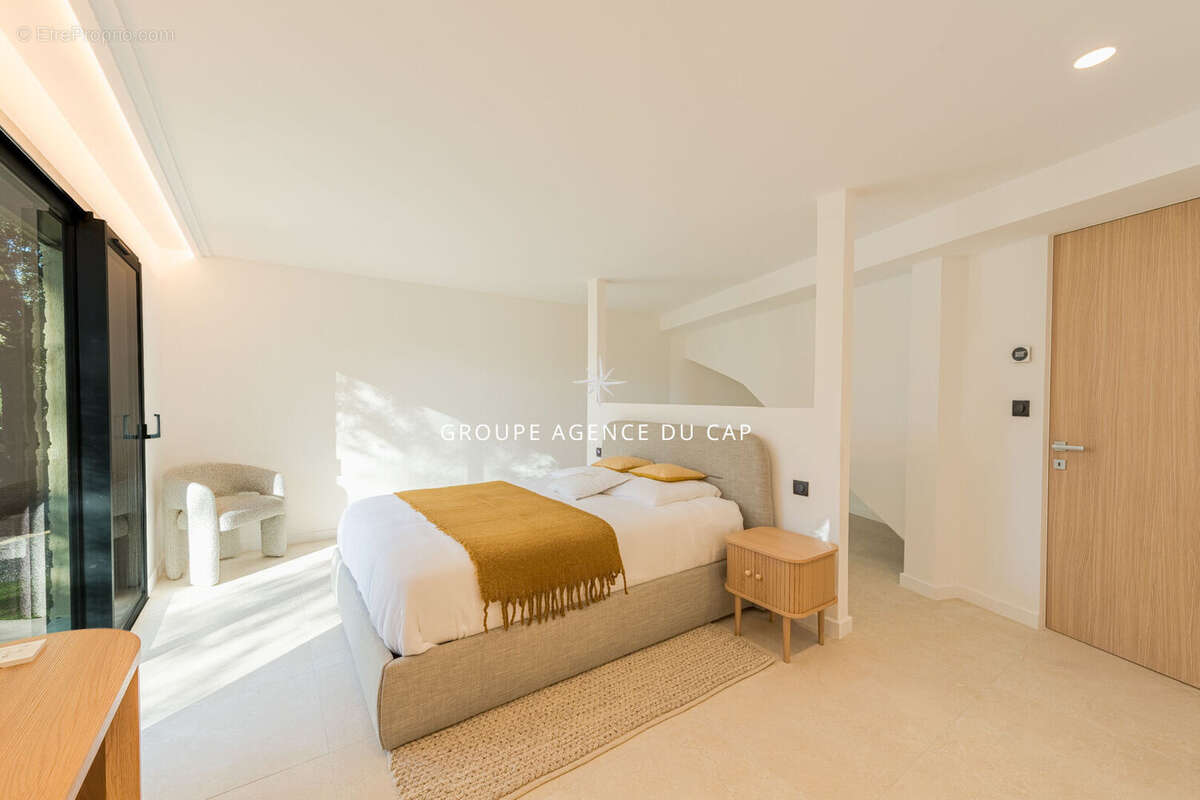 Maison à SAINT-RAPHAEL