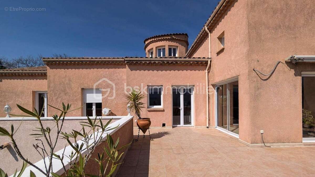 Maison à CLEON-D'ANDRAN