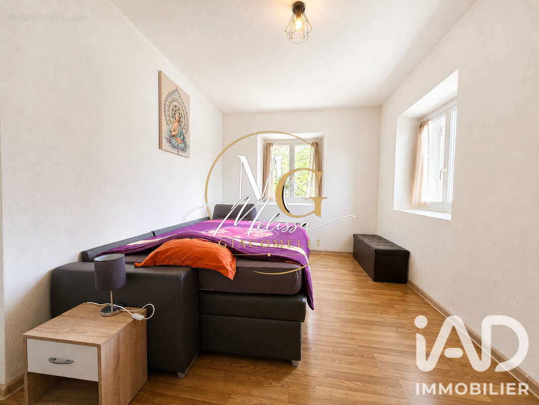 Maison 170 m² à Sauveterre-De-Guyenne  - photo 5
