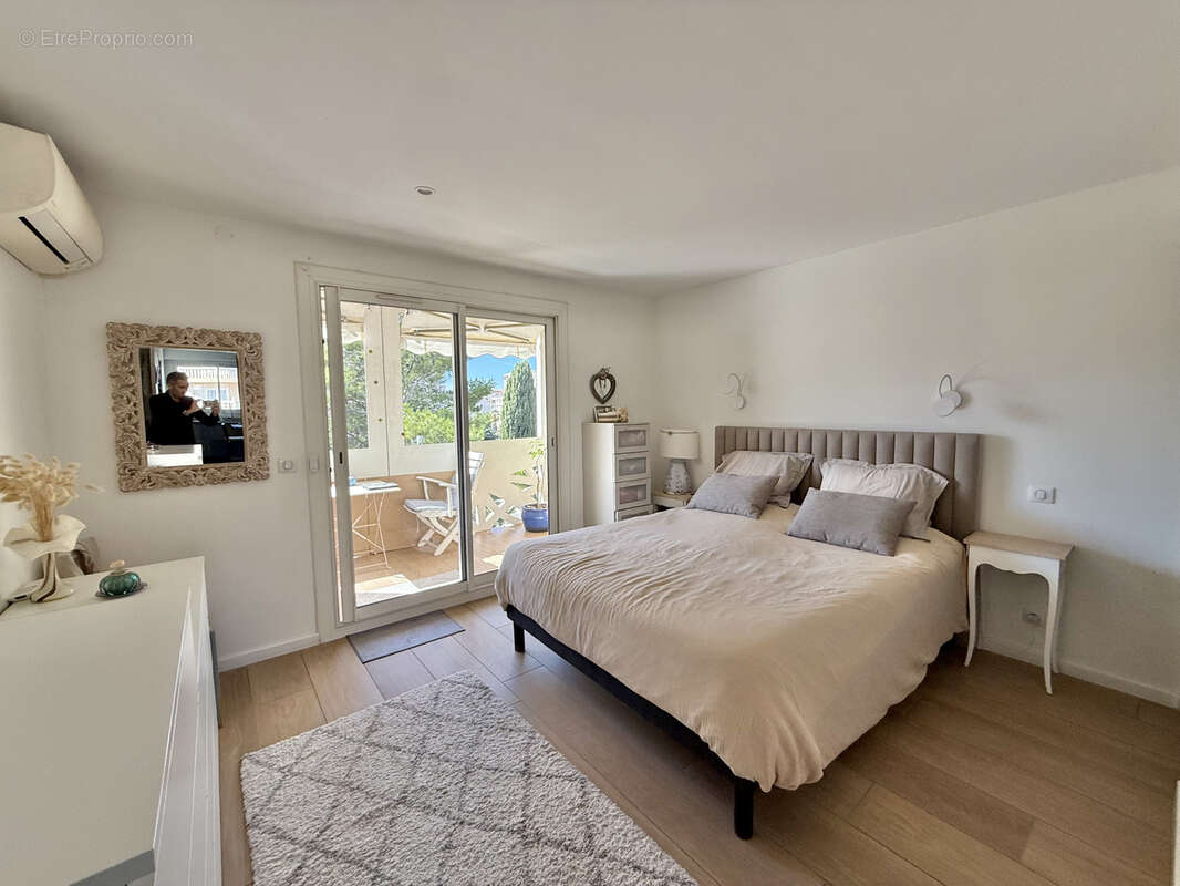 Appartement à HYERES