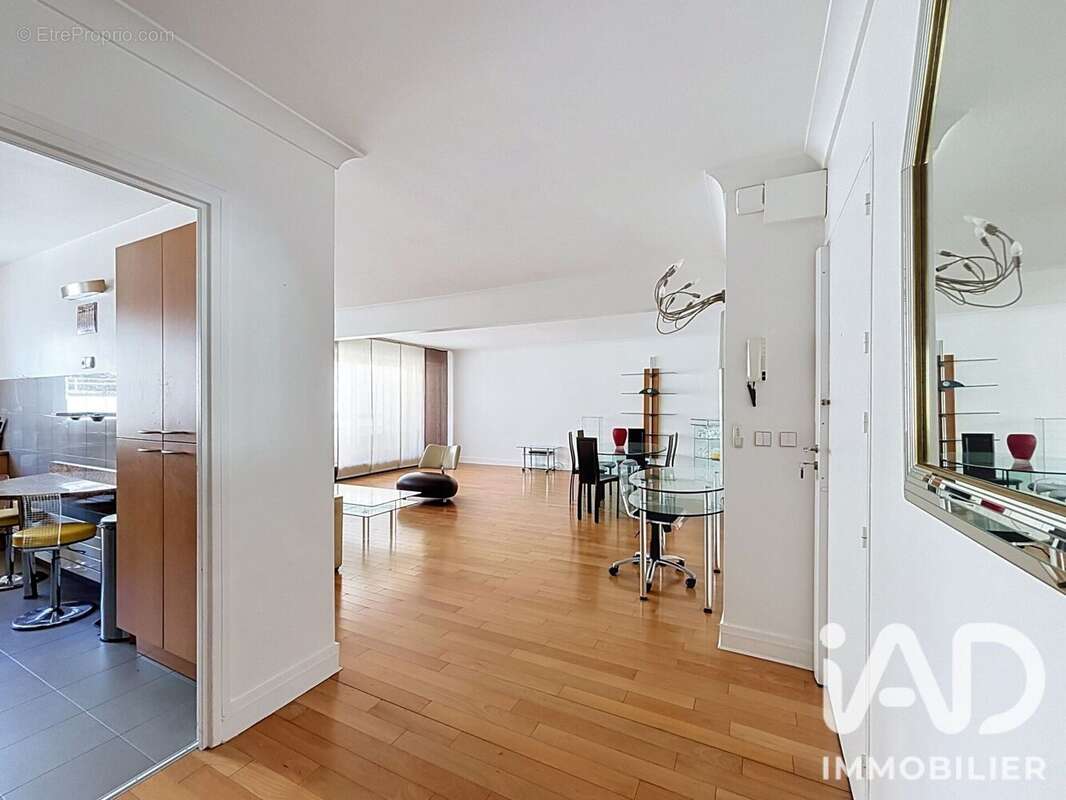 Appartement 104 m² à Paris-15e  - photo 4