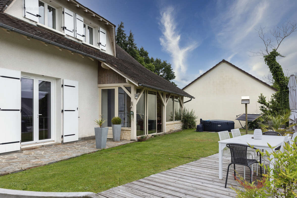 Maison à LUBERSAC