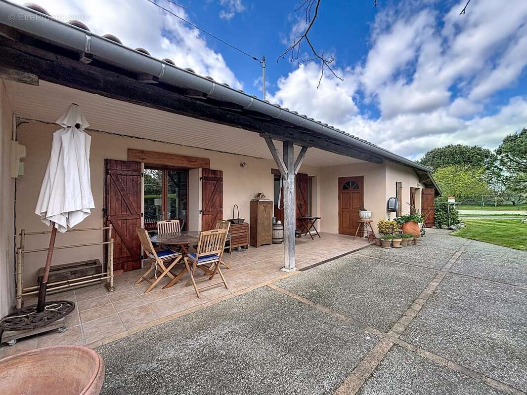 Maison à CADOURS