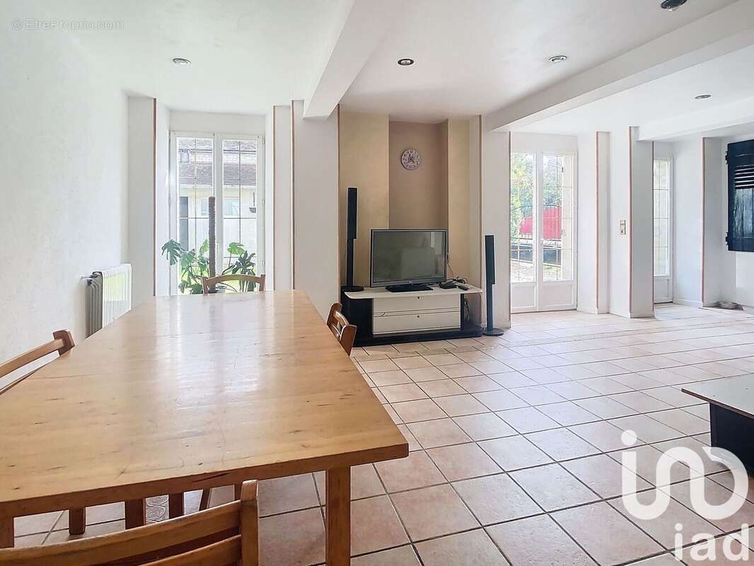 Photo 6 - Maison à CHAMPLOST