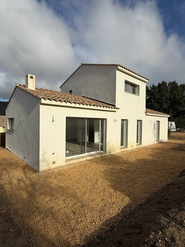 Maison à FORCALQUEIRET