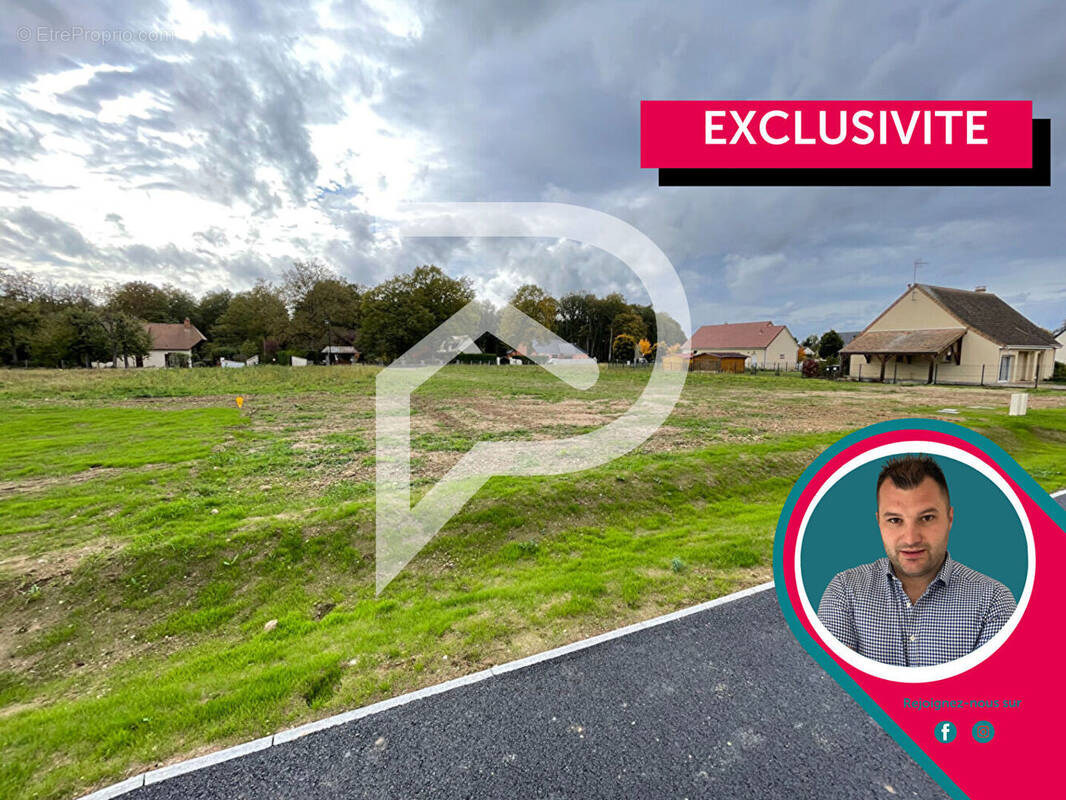 Terrain à CIERREY