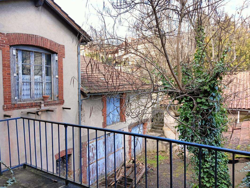 Appartement à DECAZEVILLE