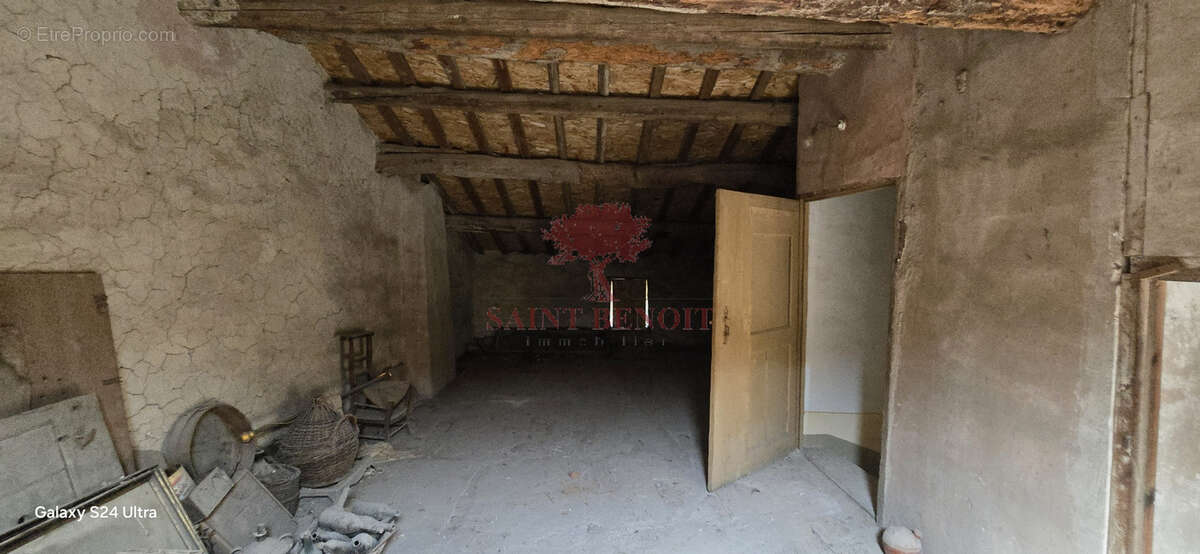 Maison à NEBIAN