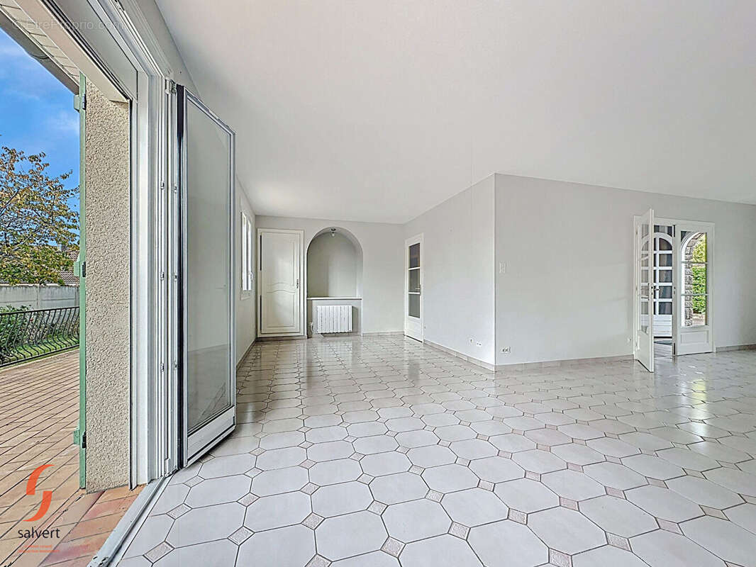 Maison à SAINT-VICTOR