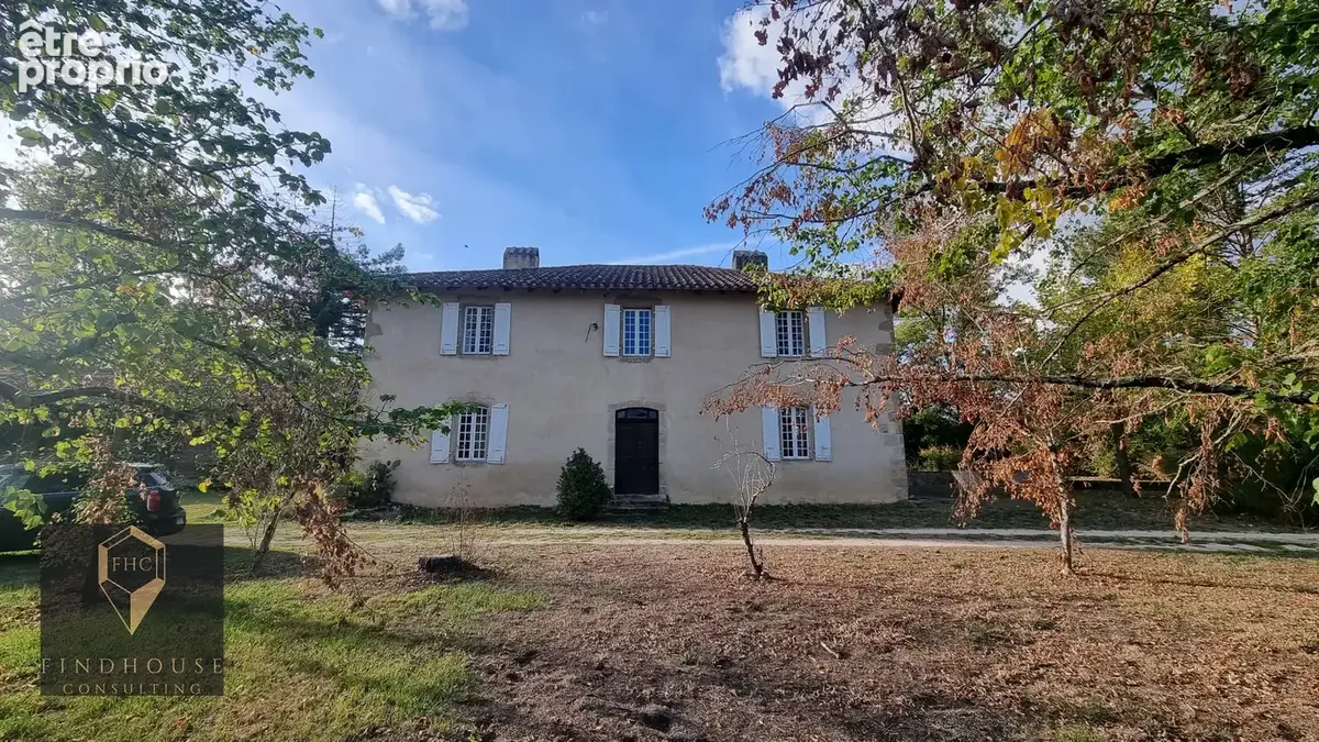 Authentique maison commingeoise du xviie   300 m2 - dépendances - parc arbore - prairie - + 1 hect - photo 1