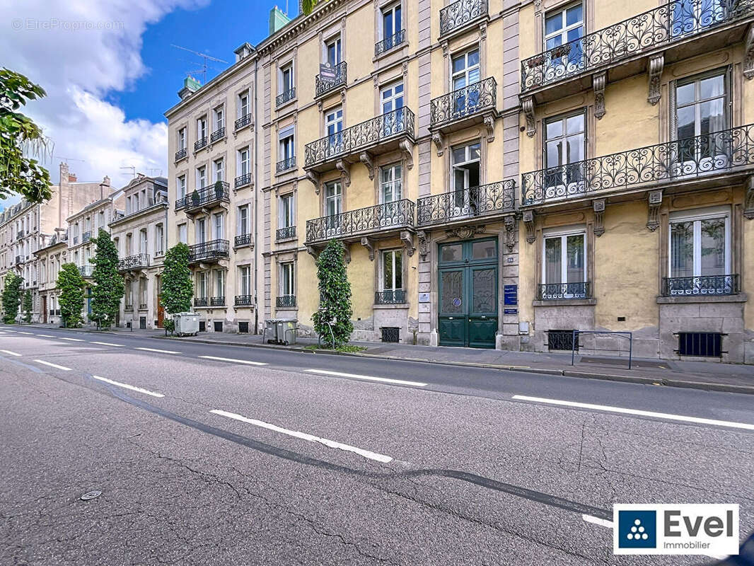 Comme une maison : duplex avenue foch  ! - photo 10
