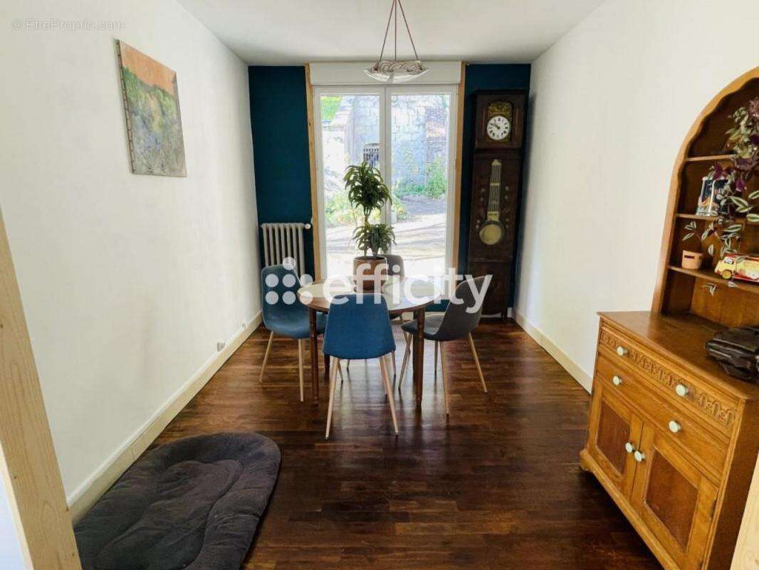 Maison à RUILLE-SUR-LOIR