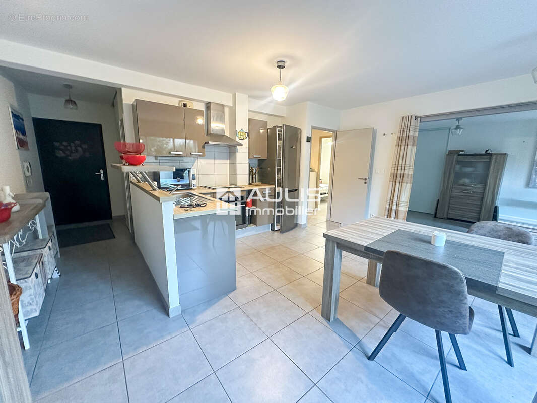 Appartement à FLEURY