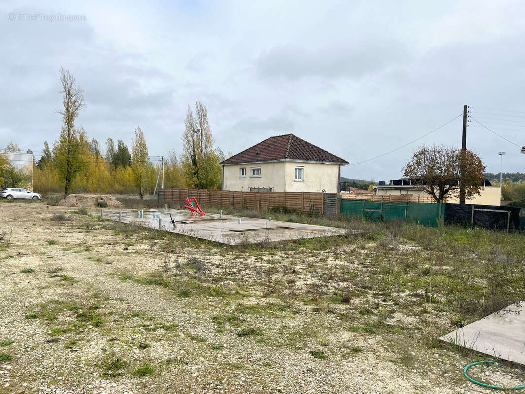 Terrain à TRELISSAC