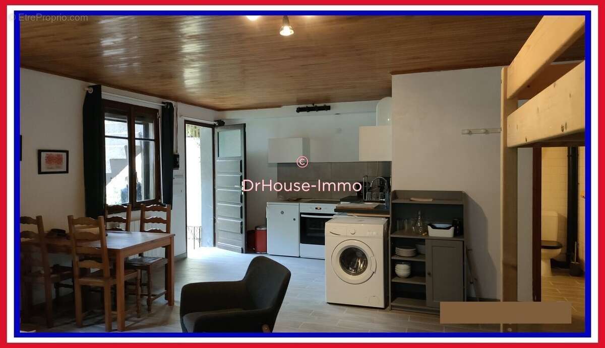 Appartement à RENCUREL