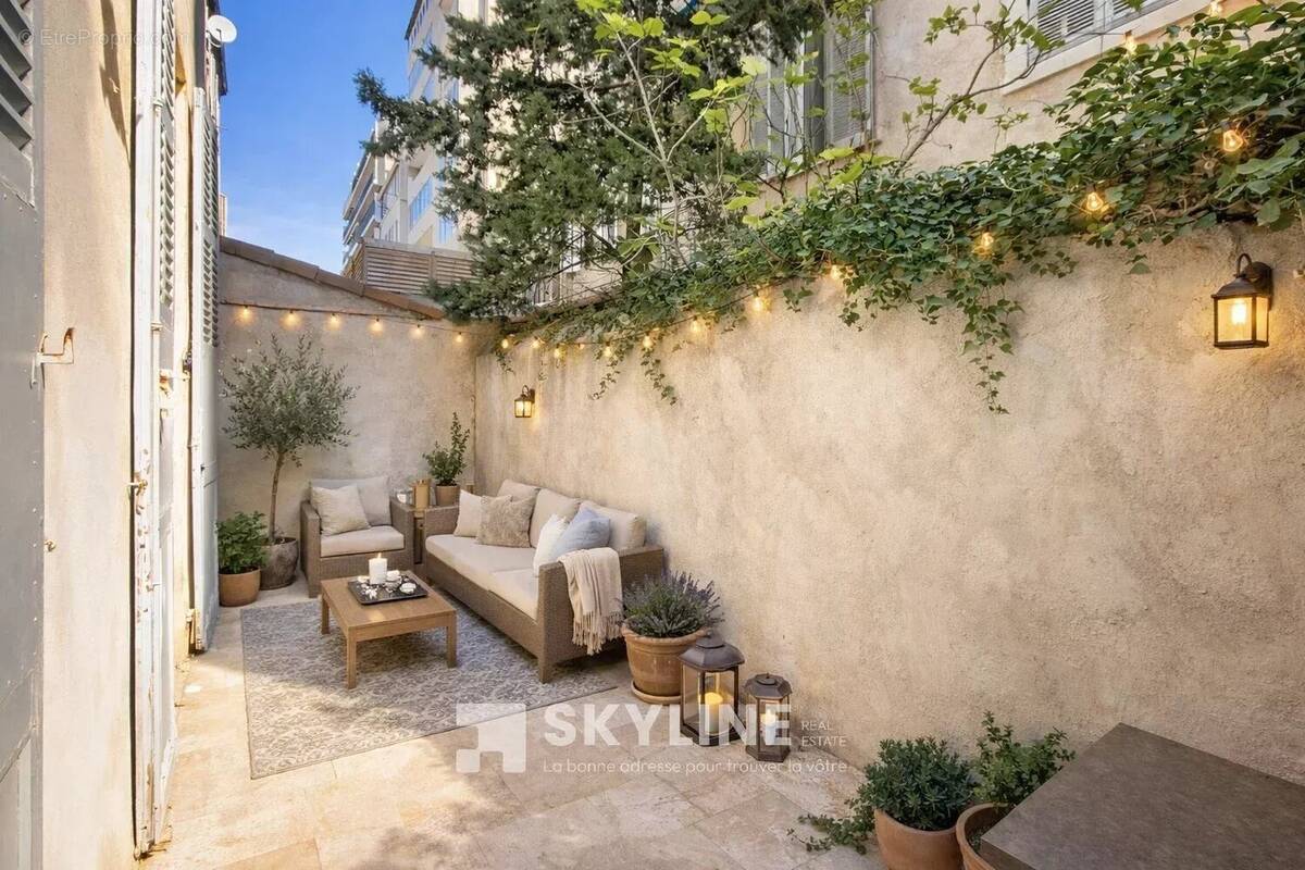 Appartement à MARSEILLE-6E