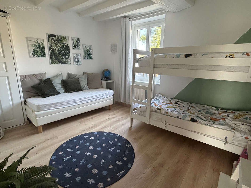 Maison à BAZAINVILLE