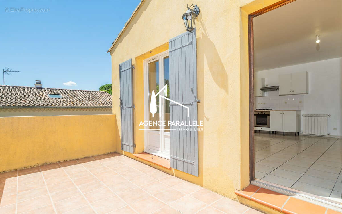 Appartement à L'ISLE-SUR-LA-SORGUE