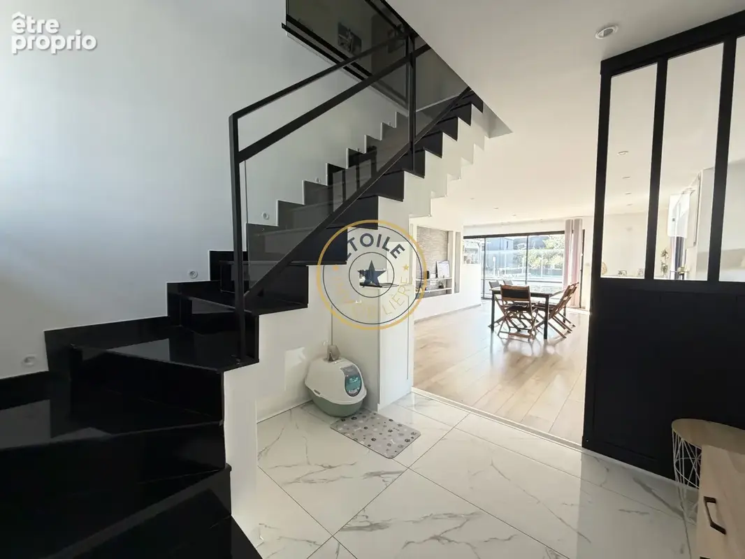 Montreuil-Juigné : maison T5 avec piscine à vendre - photo 13